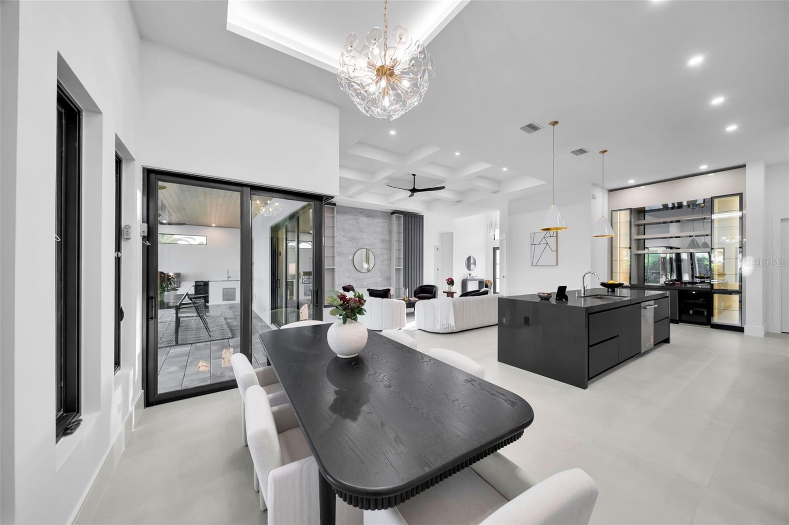 Image 19 of 64 For 3829 20th Avenue