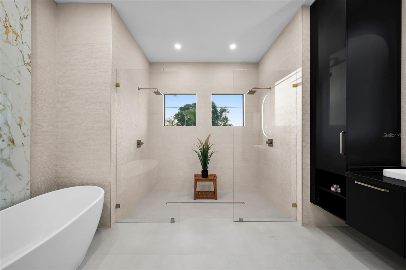 Image 28 of 64 For 3829 20th Avenue