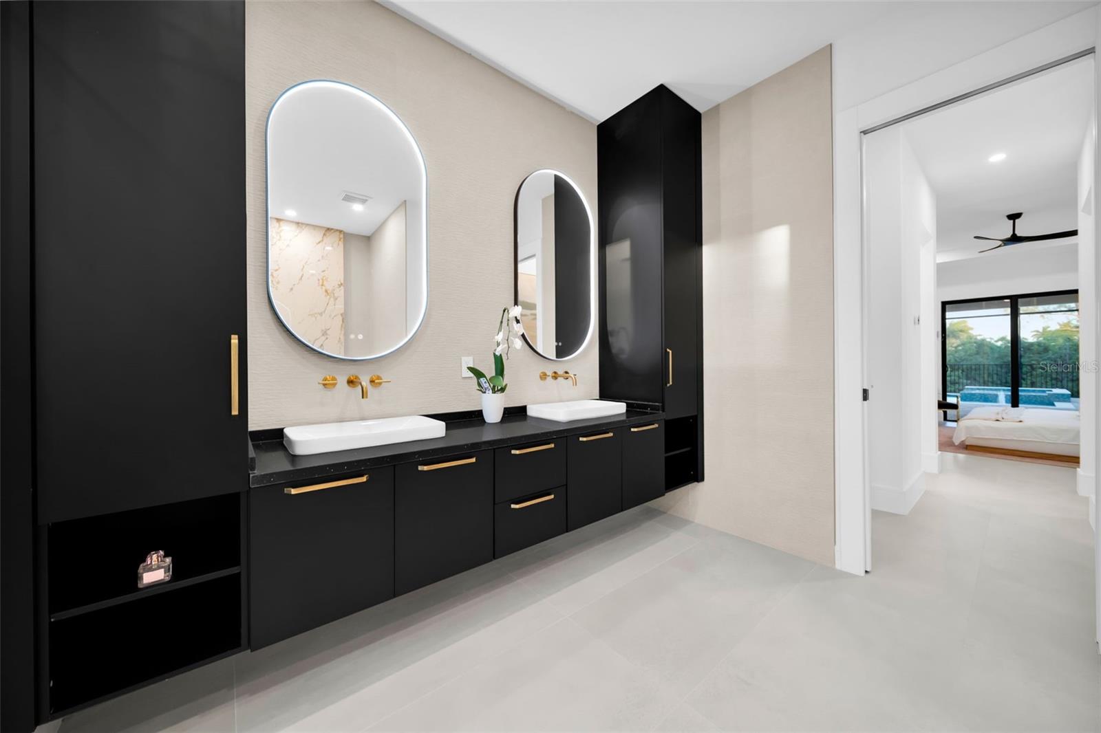 Image 38 of 64 For 3829 20th Avenue