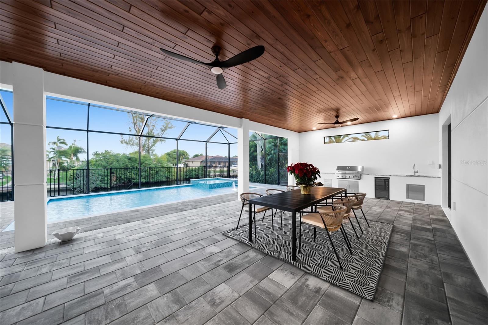 Image 39 of 64 For 3829 20th Avenue