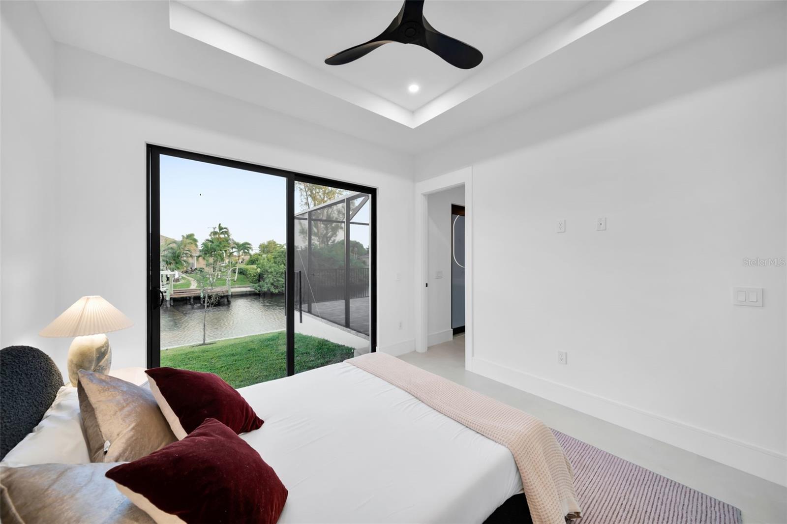 Image 43 of 64 For 3829 20th Avenue