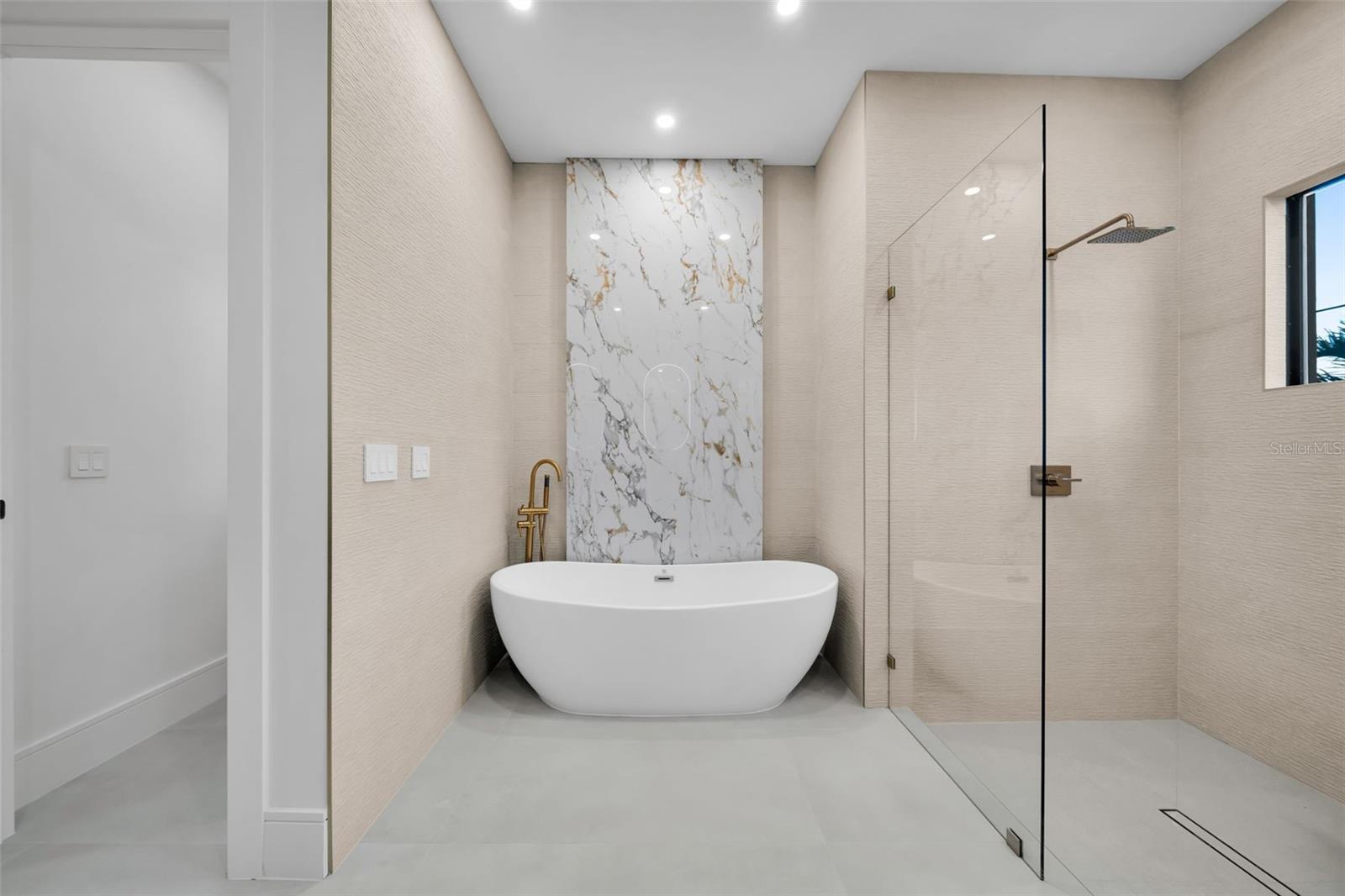 Image 46 of 64 For 3829 20th Avenue