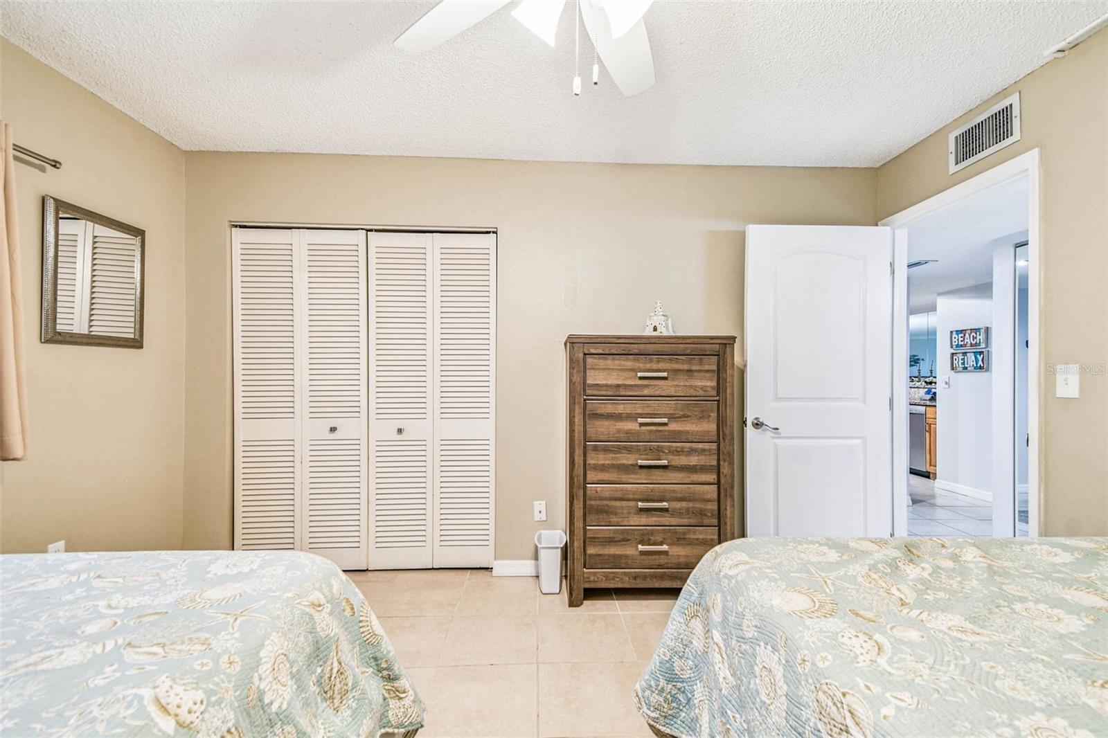 Image 24 of 54 For 18400 Gulf Boulevard 1301