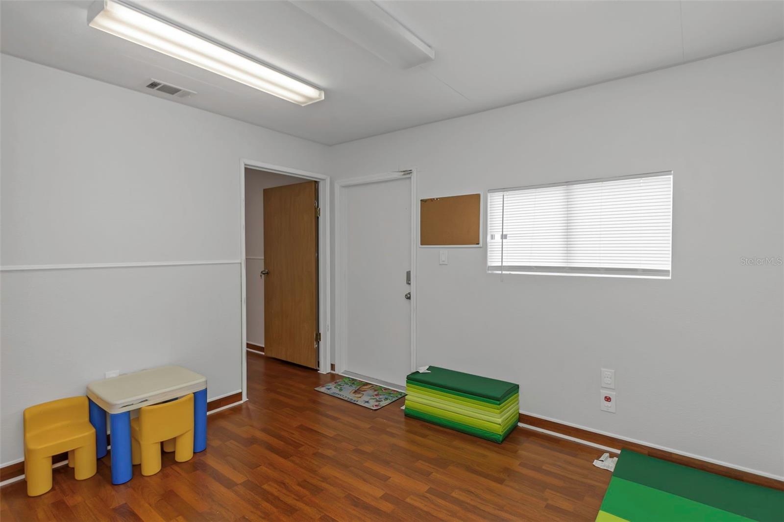 Image 42 of 80 For 17500 Marsh Road