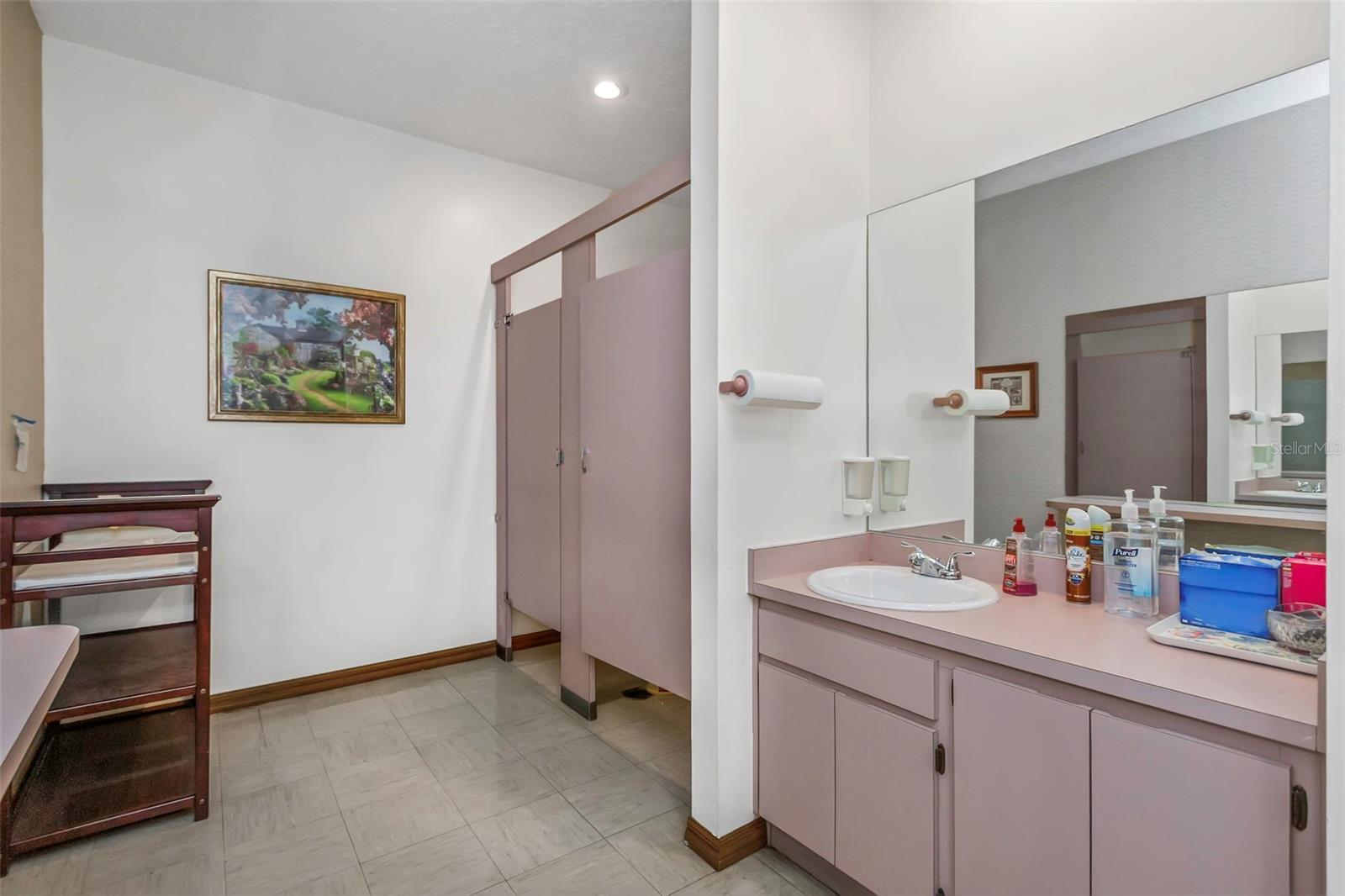 Image 56 of 80 For 17500 Marsh Road