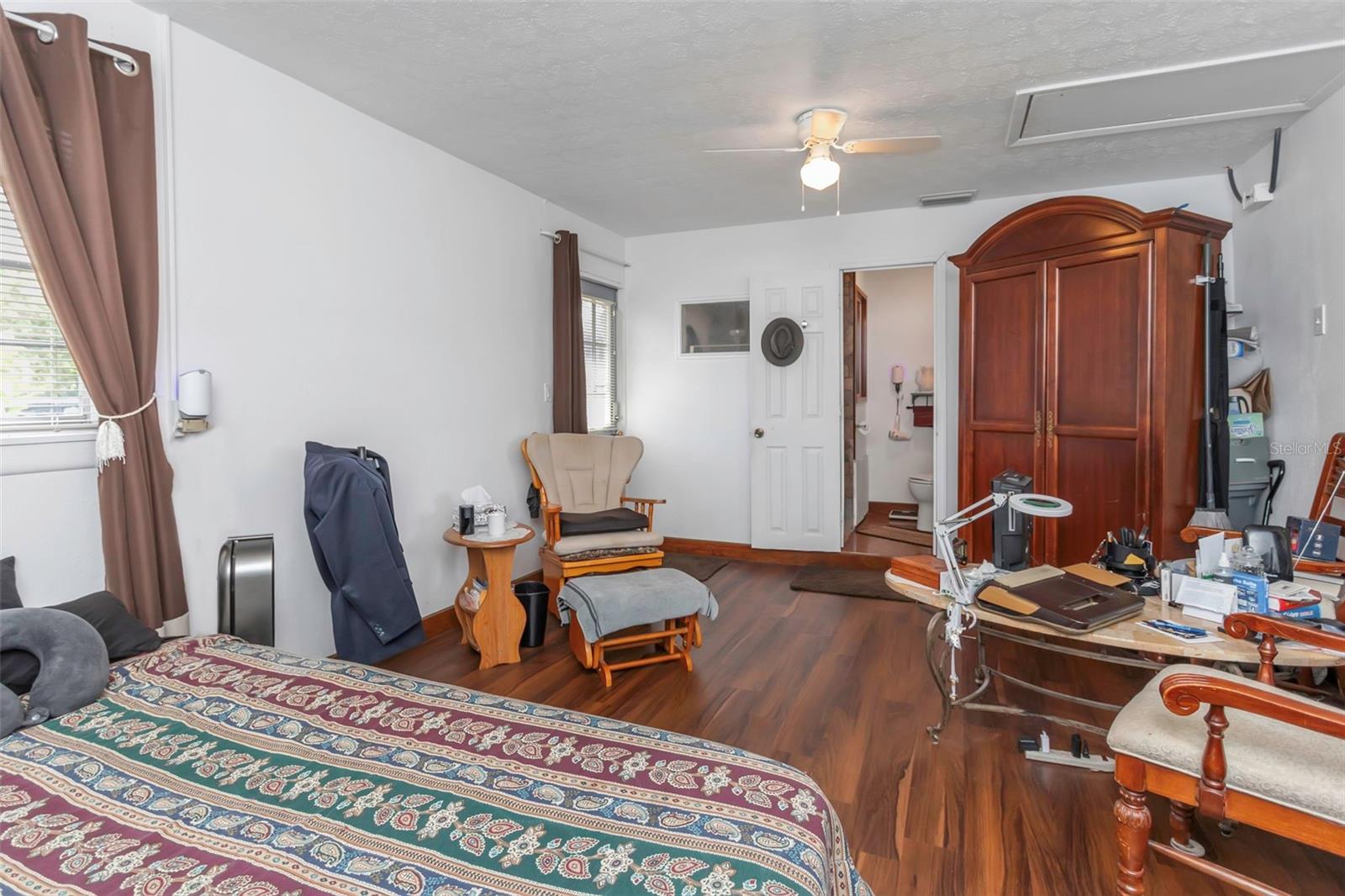 Image 6 of 80 For 17500 Marsh Road