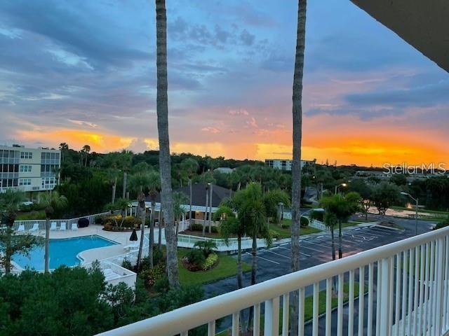 Image 36 of 59 For 6315 Shoreline Drive 3306