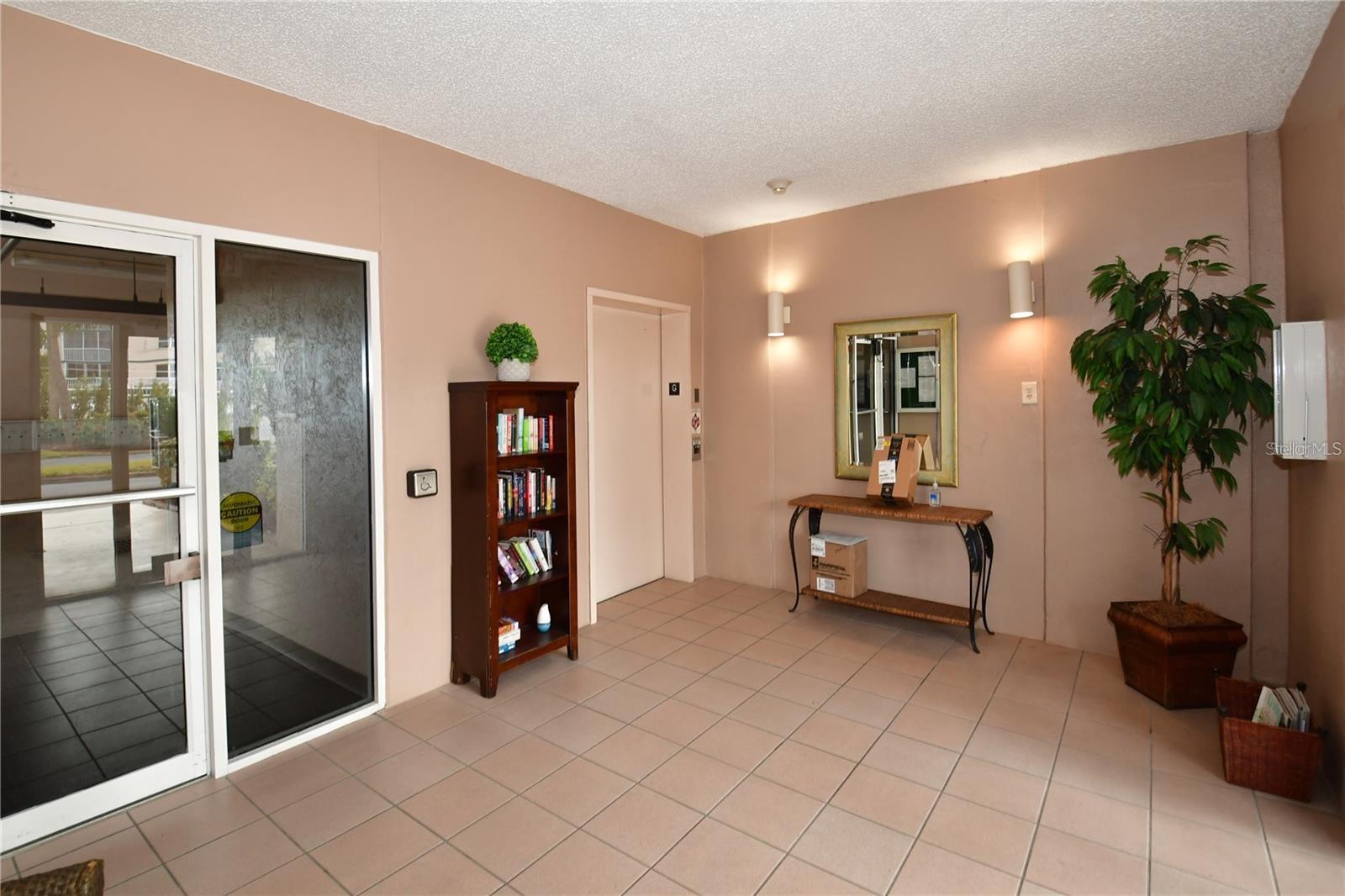 Image 39 of 59 For 6315 Shoreline Drive 3306