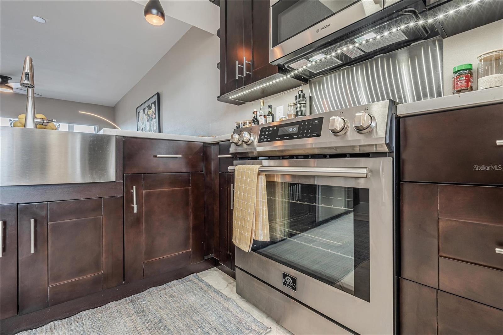 Image 5 of 59 For 6315 Shoreline Drive 3306