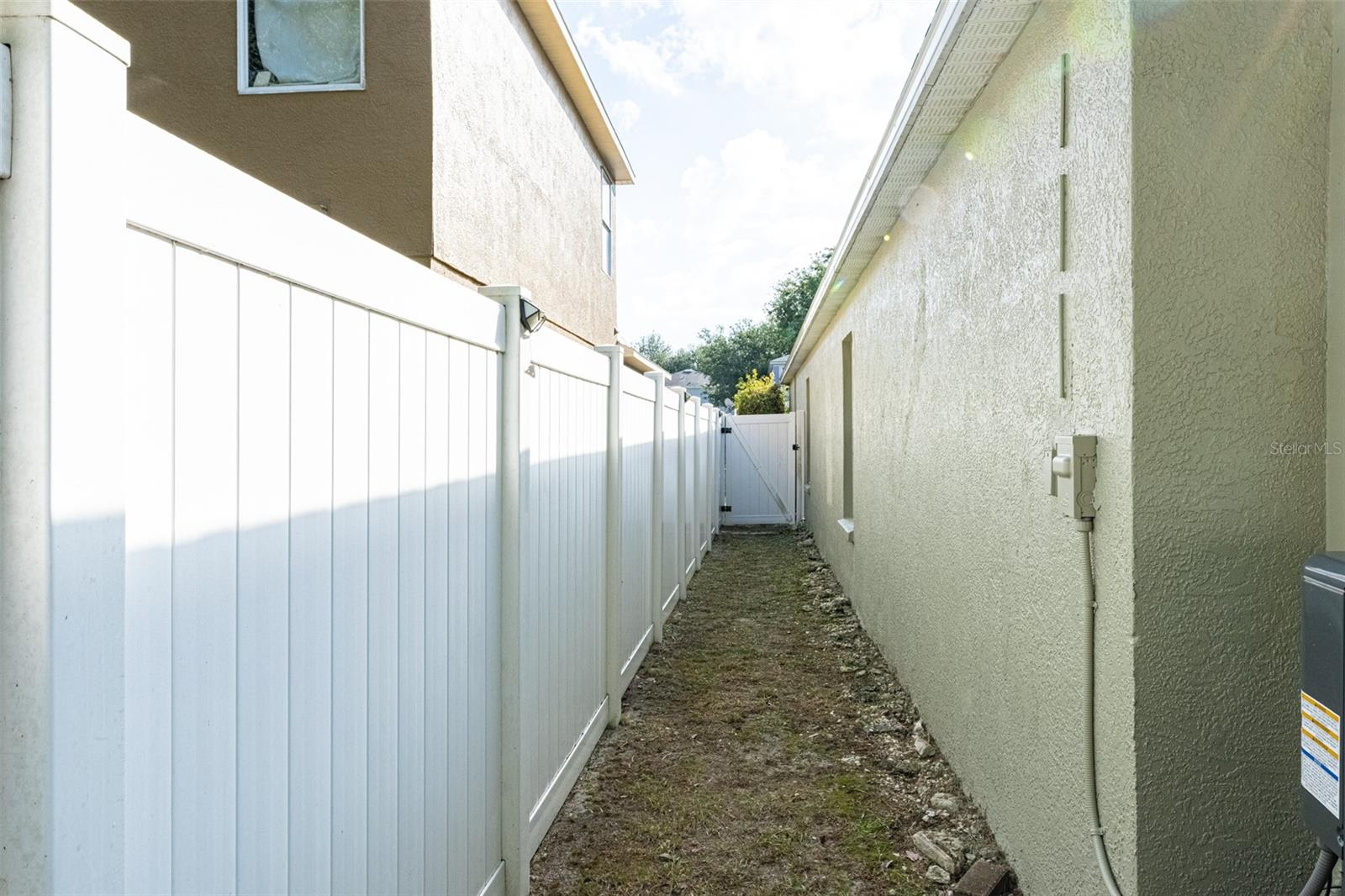 Image 28 of 41 For 8521 Quarter Horse Drive