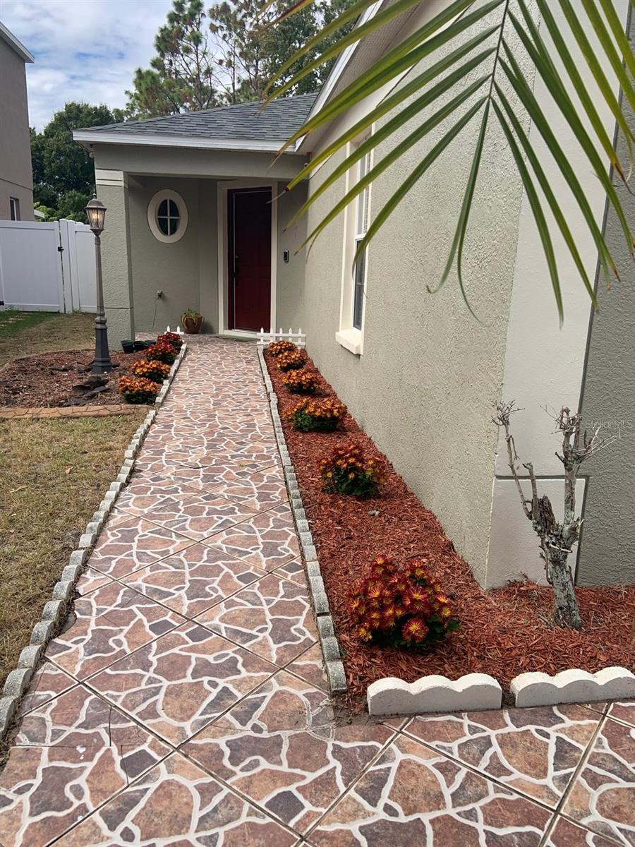 Image 4 of 41 For 8521 Quarter Horse Drive