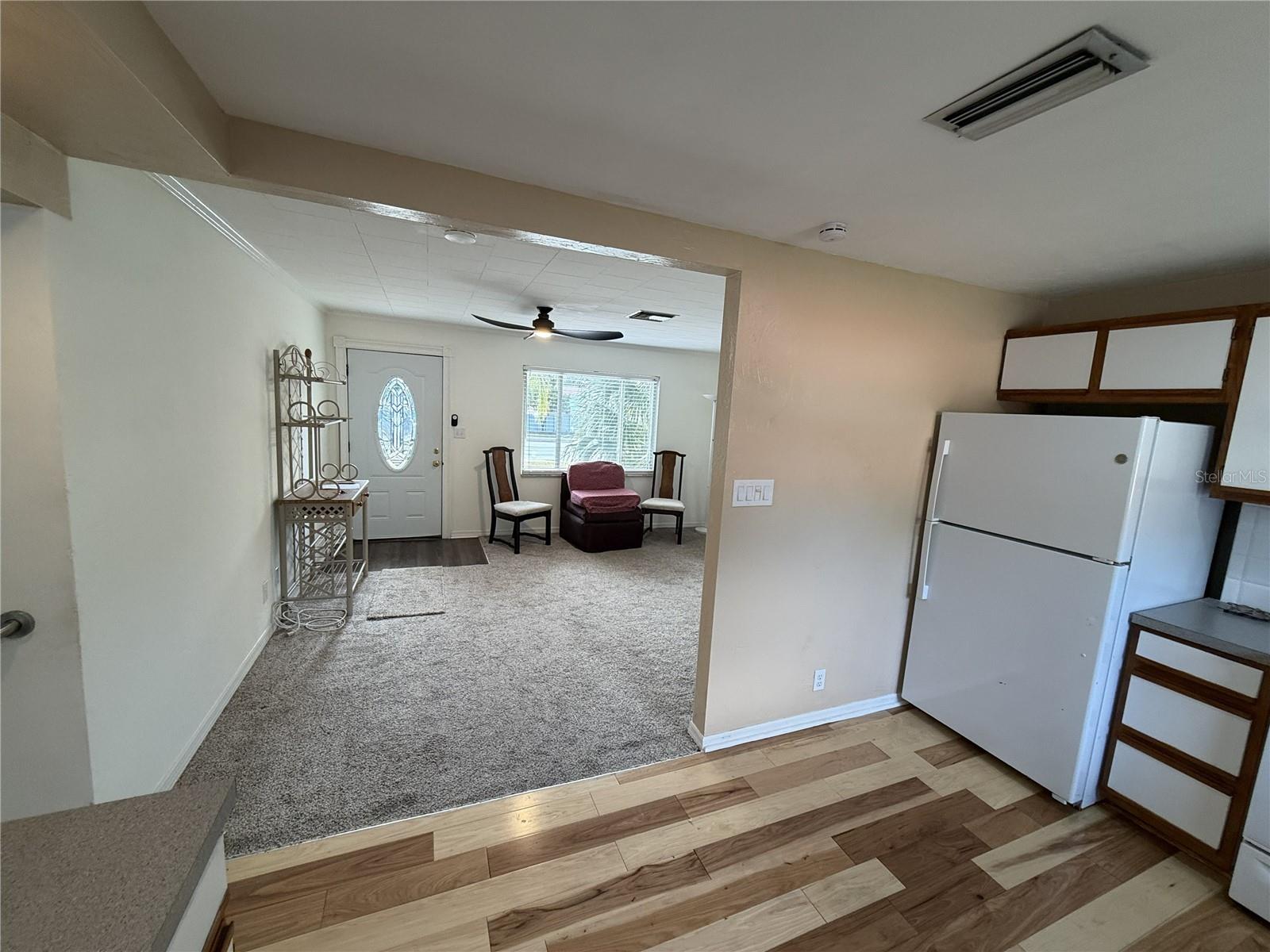 Image 11 of 22 For 425 40th Avenue Ne