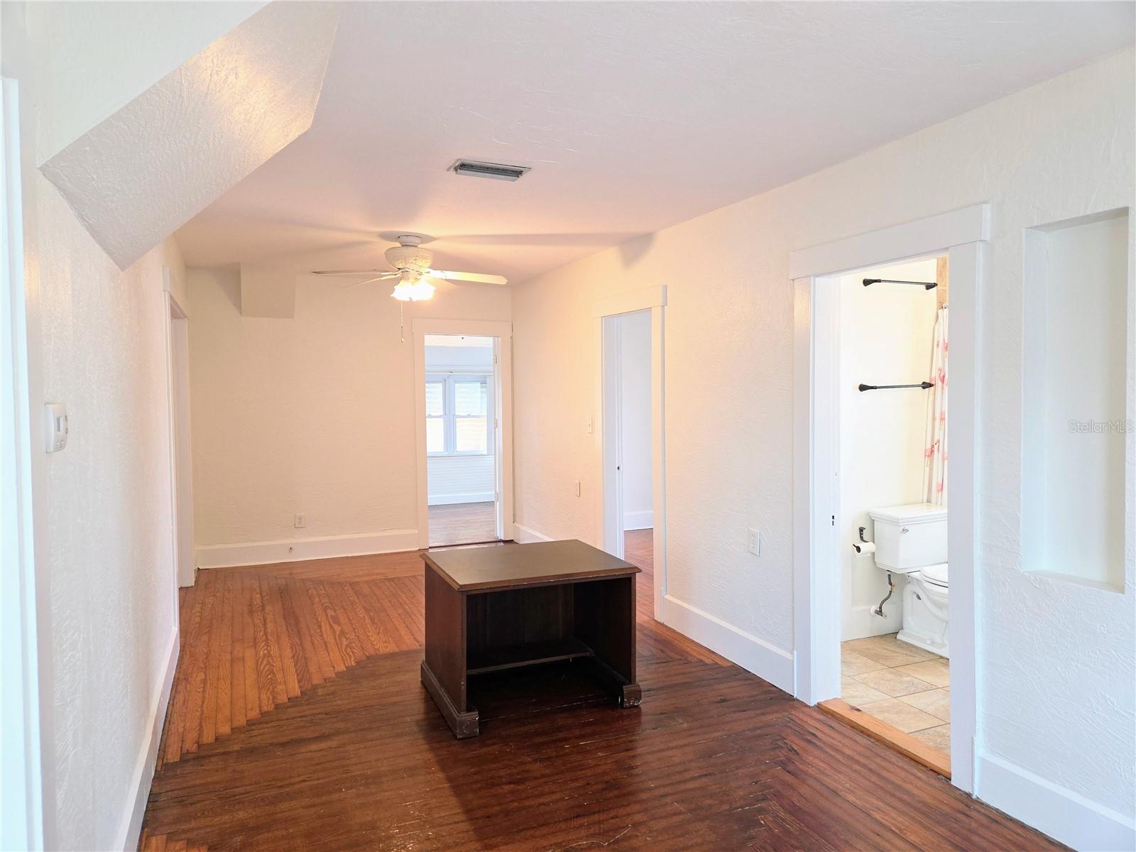 Listing photo id 2 for 2808 56th Street S Upper