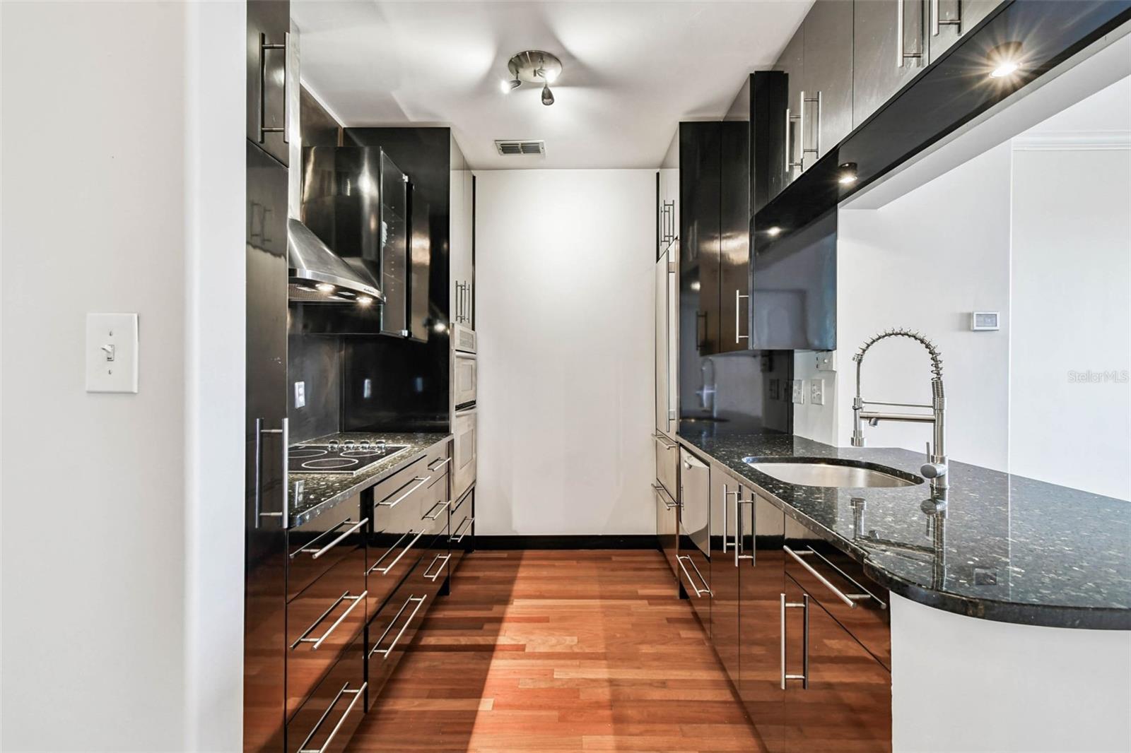 Image 10 of 94 For 5000 Culbreath Key Way 9-318