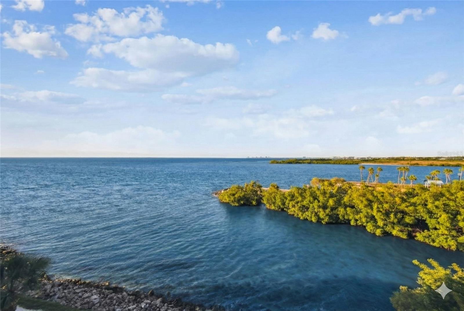 Image 13 of 94 For 5000 Culbreath Key Way 9-318