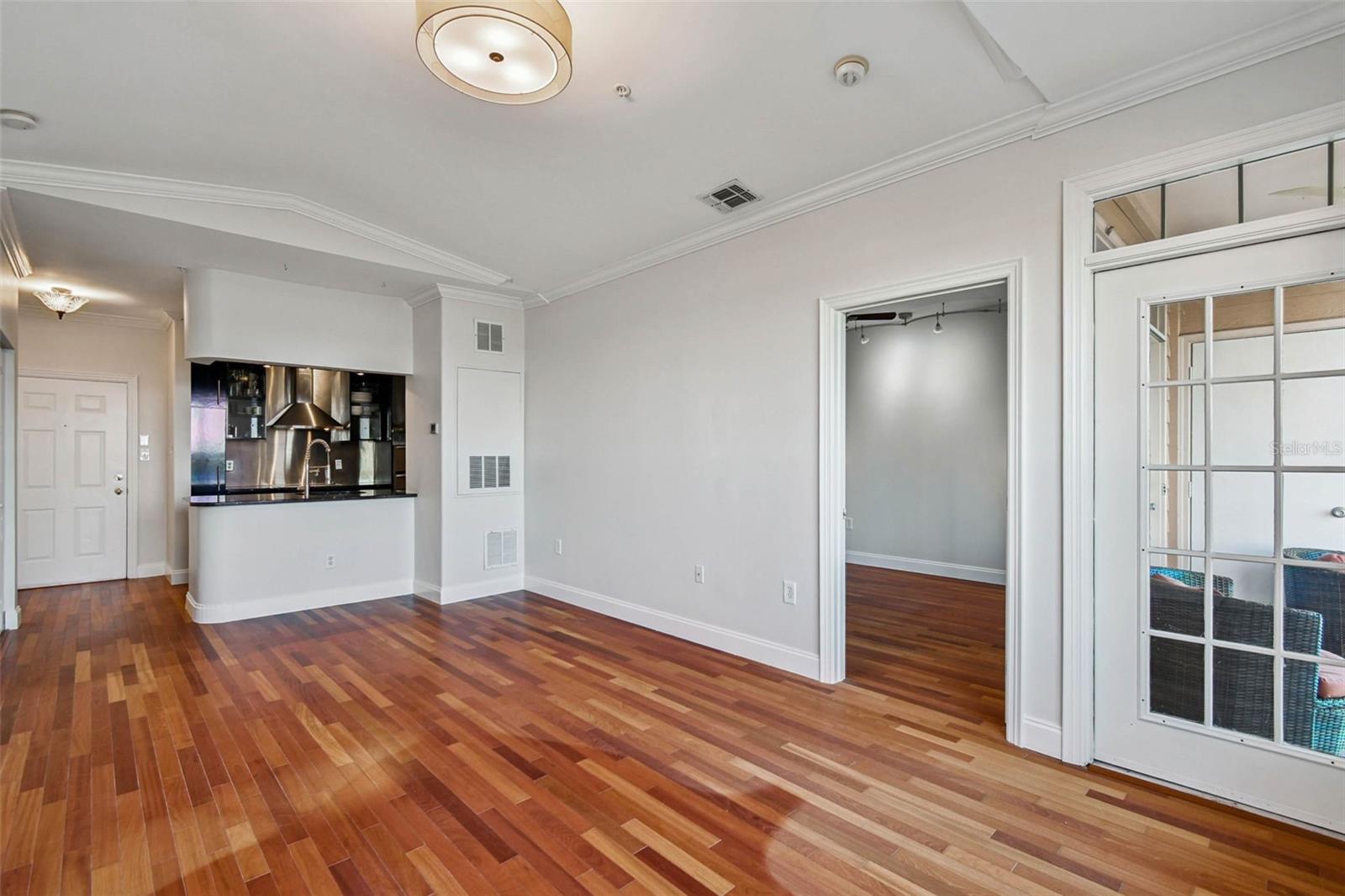 Image 24 of 94 For 5000 Culbreath Key Way 9-318