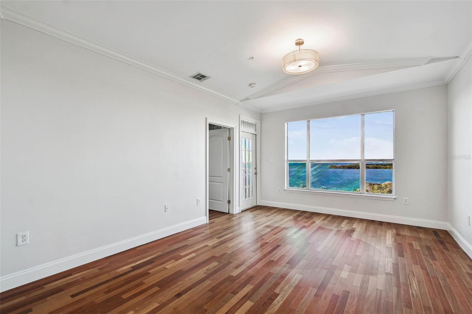 Image 34 of 94 For 5000 Culbreath Key Way 9-318