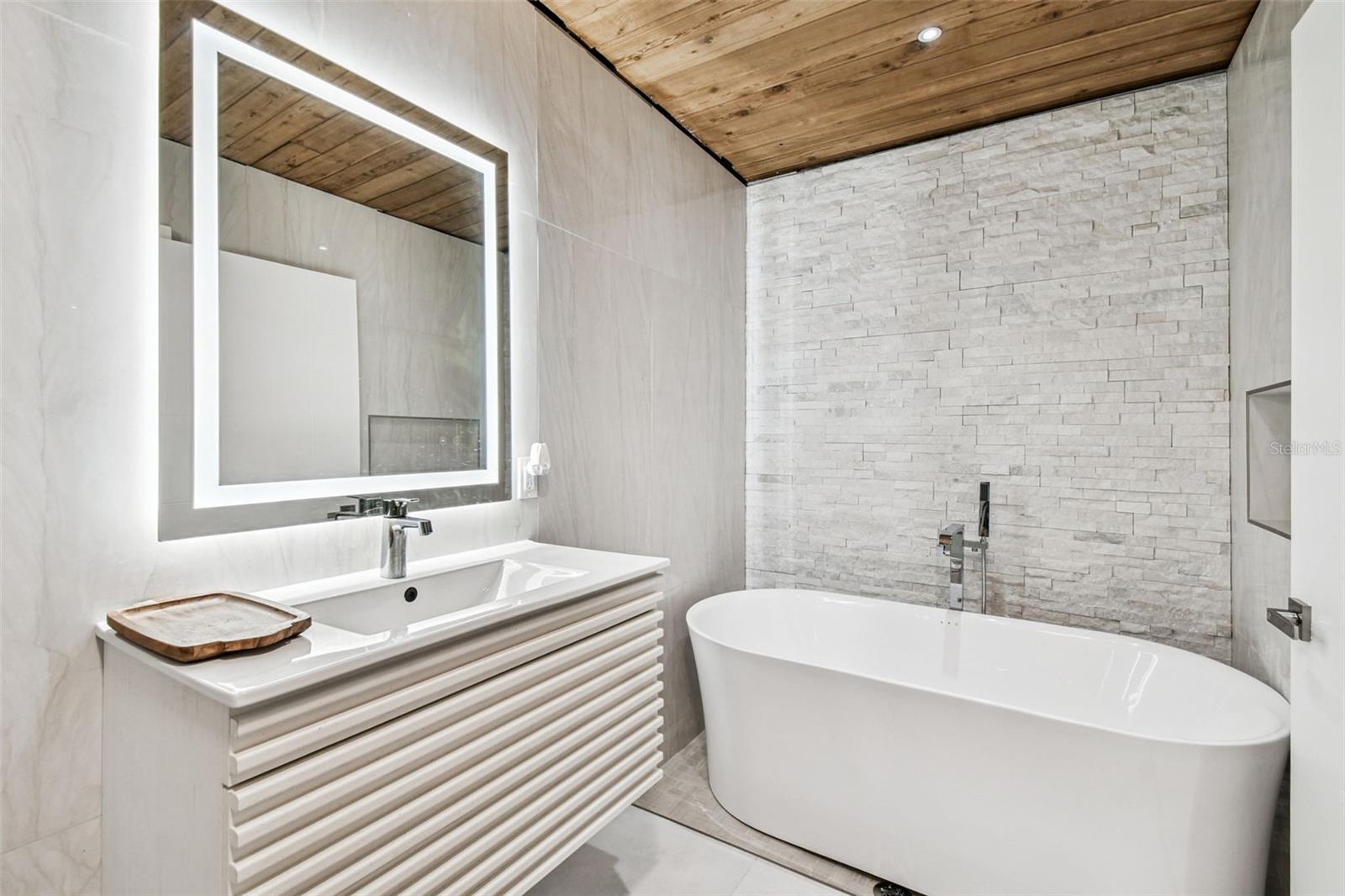 Image 22 of 38 For 7204 Branchwood Court