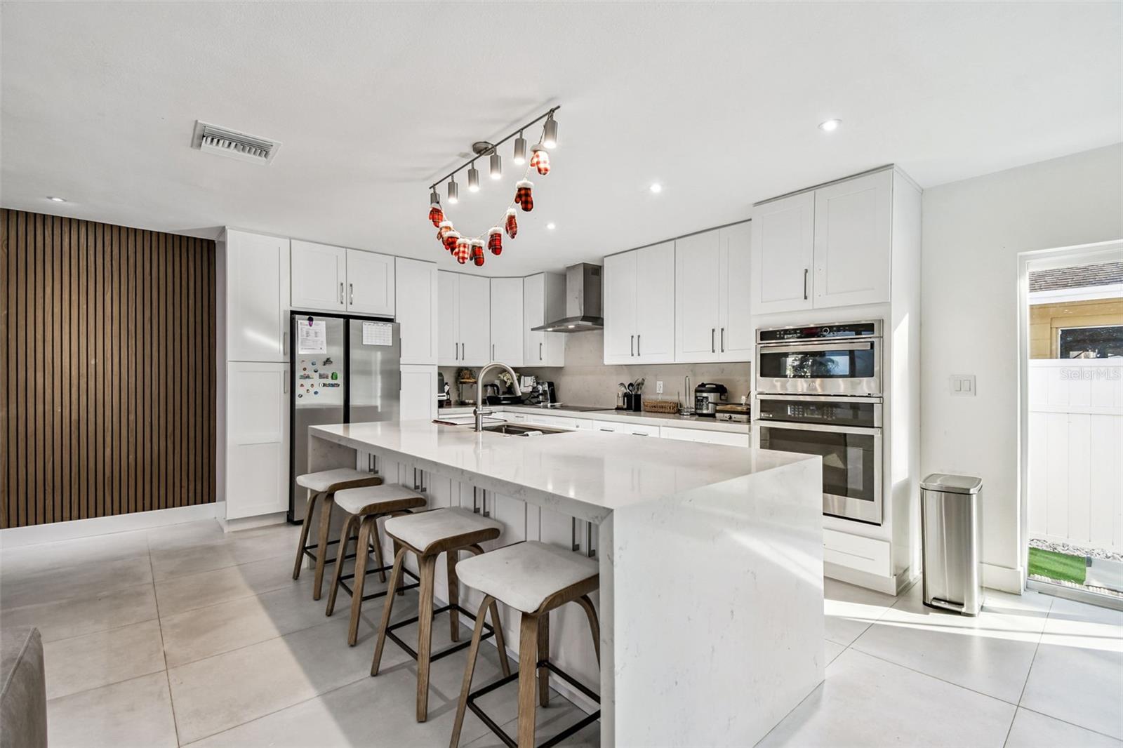 Image 7 of 38 For 7204 Branchwood Court