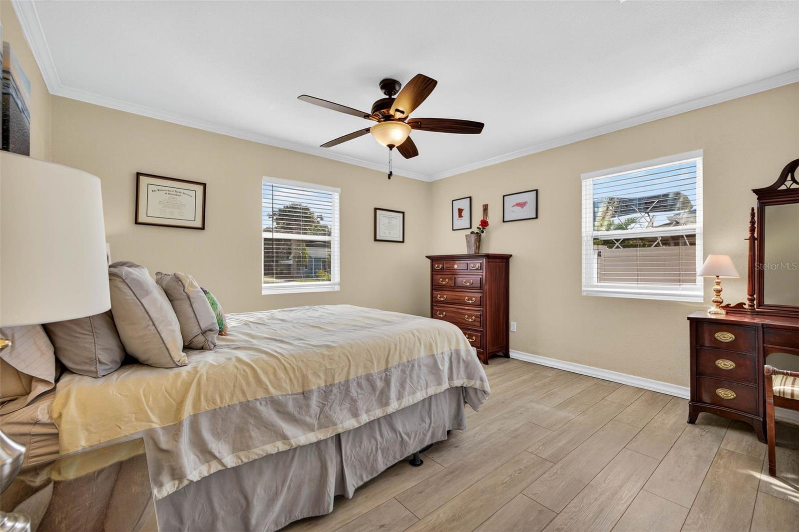 Image 15 of 35 For 1334 59th Street N