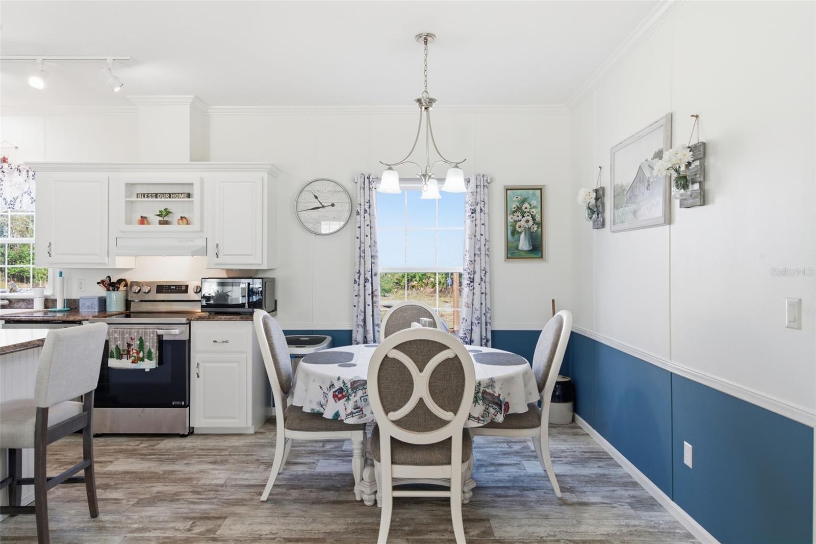 Image 18 of 46 For 12441 Hexam Road