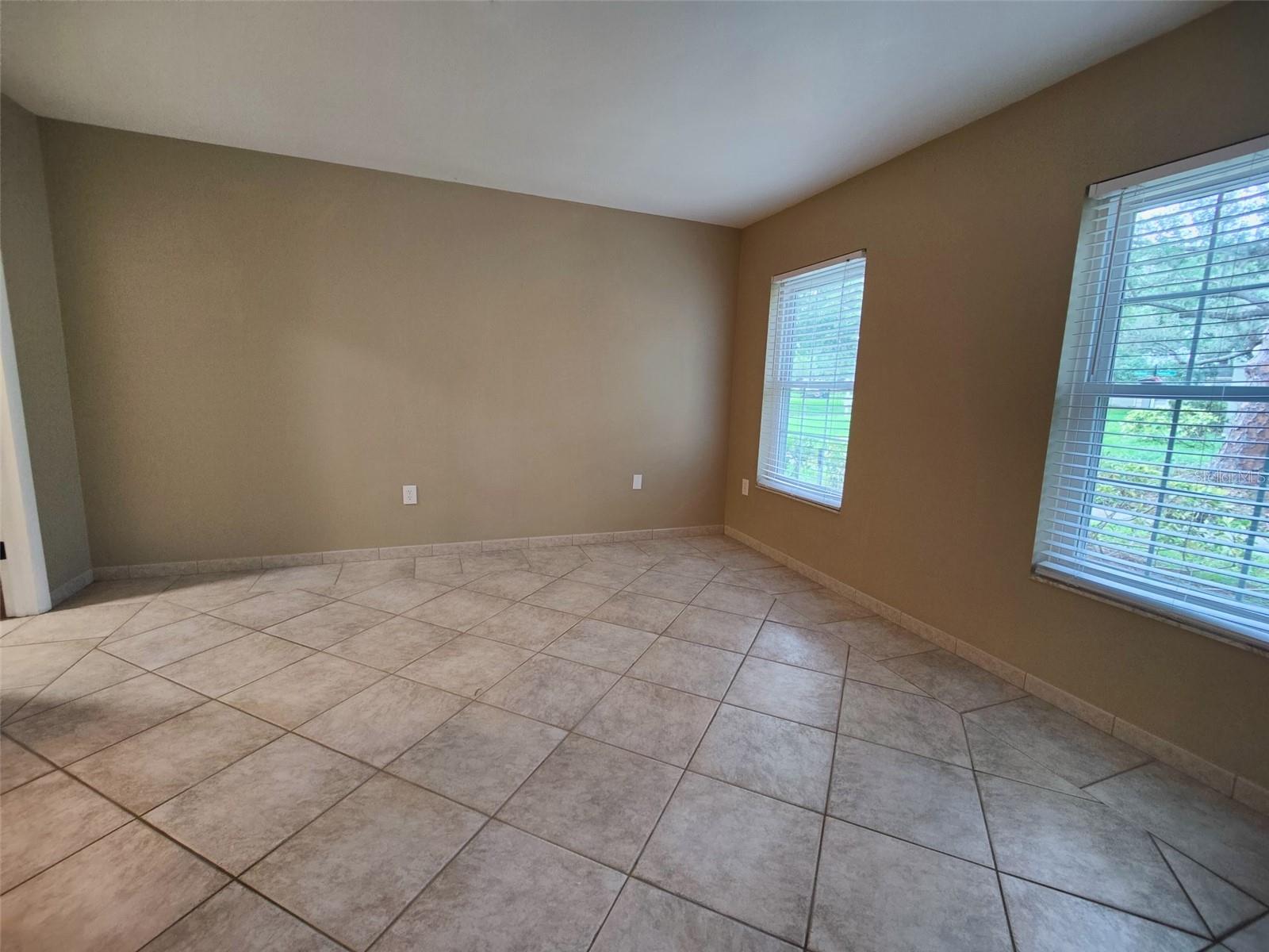 Image 5 of 23 For 6214 Dewdrop Way 6214