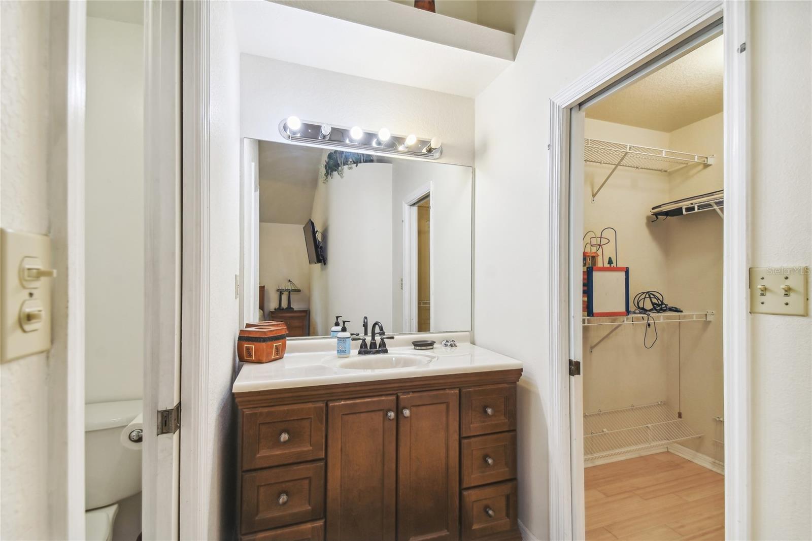 Image 21 of 34 For 5908 Mohr Road