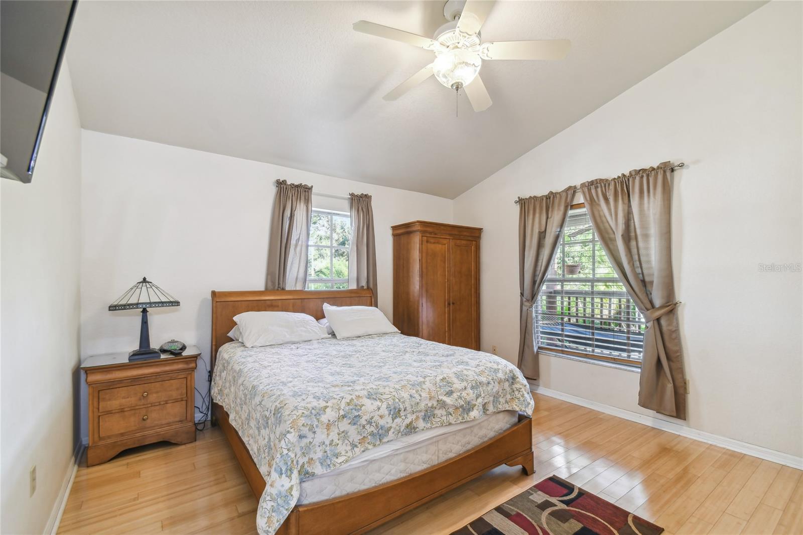 Image 4 of 34 For 5908 Mohr Road