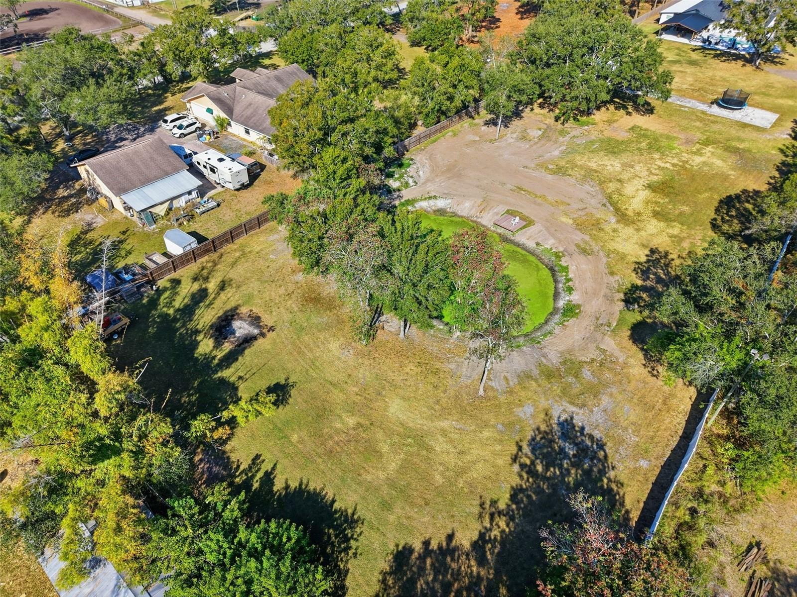 Listing photo id 67 for 6370 90th Avenue