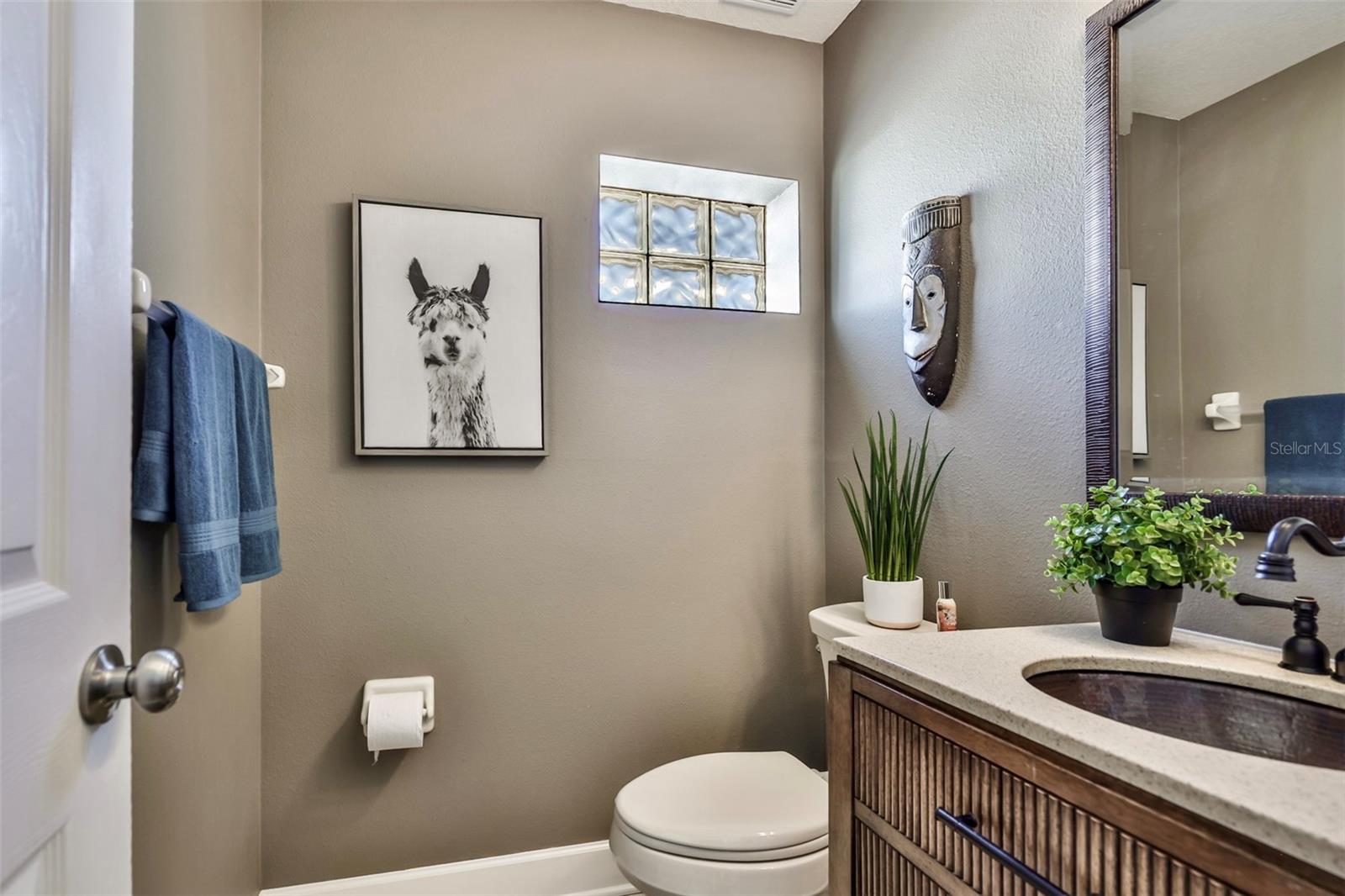 Image 14 of 42 For 1117 Pinellas Bayway S 305