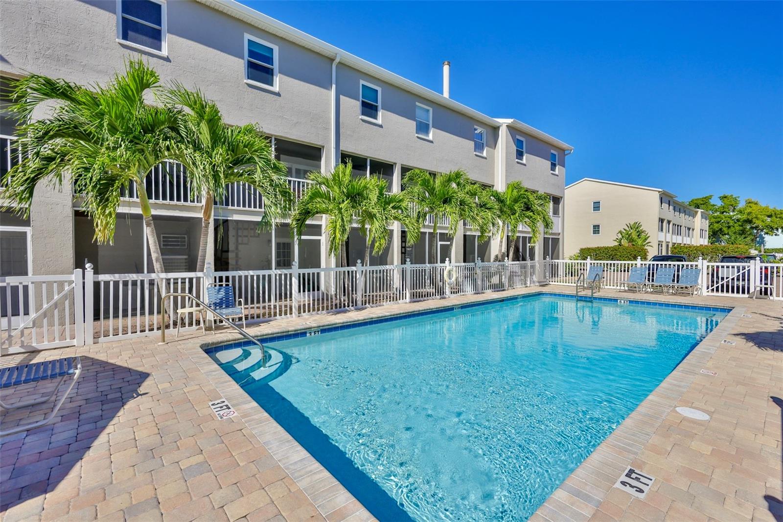 Image 34 of 42 For 1117 Pinellas Bayway S 305