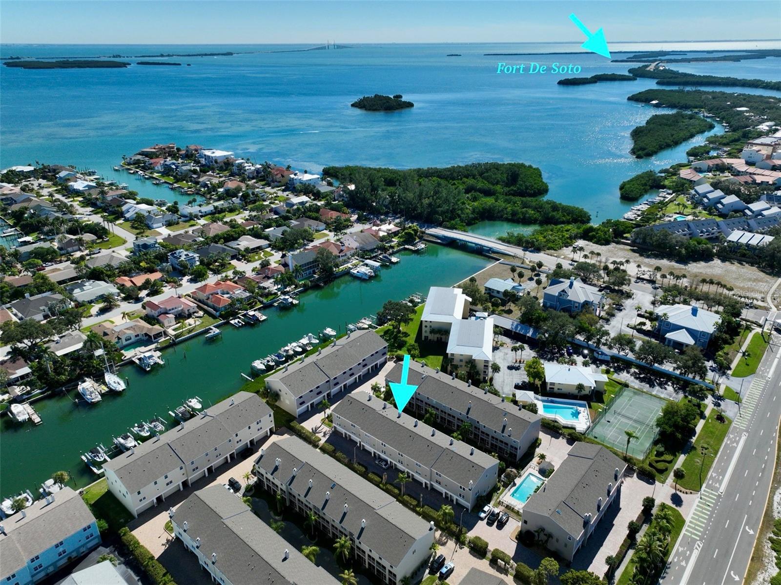 Image 39 of 42 For 1117 Pinellas Bayway S 305