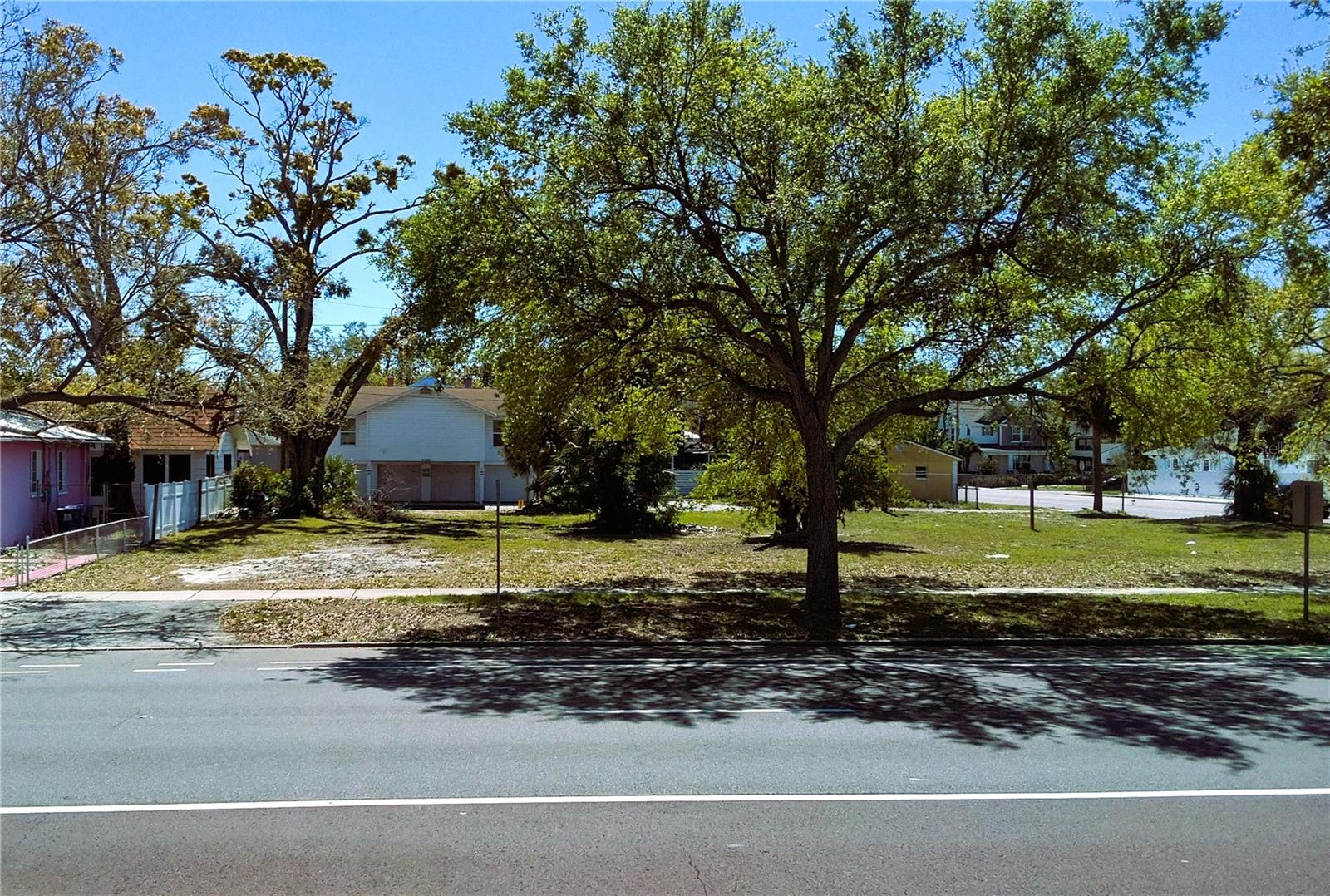 Image 10 of 11 For 2742 1st Avenue S