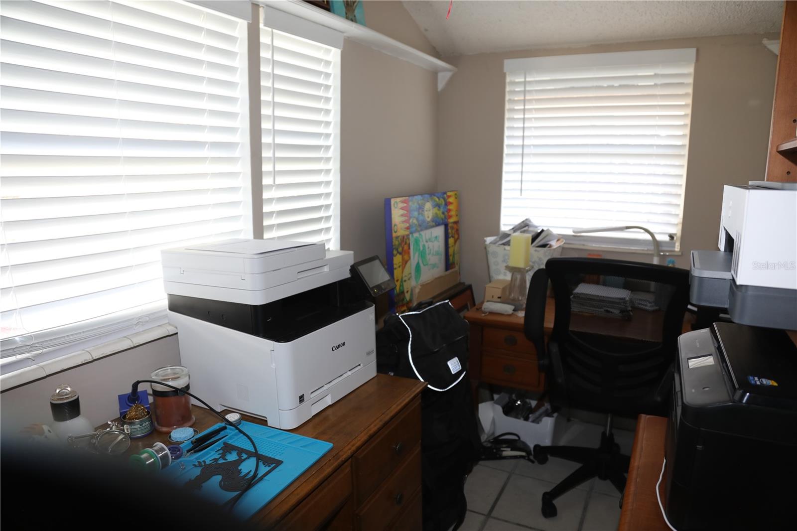 Listing photo id 14 for 8410 Mitchell Avenue