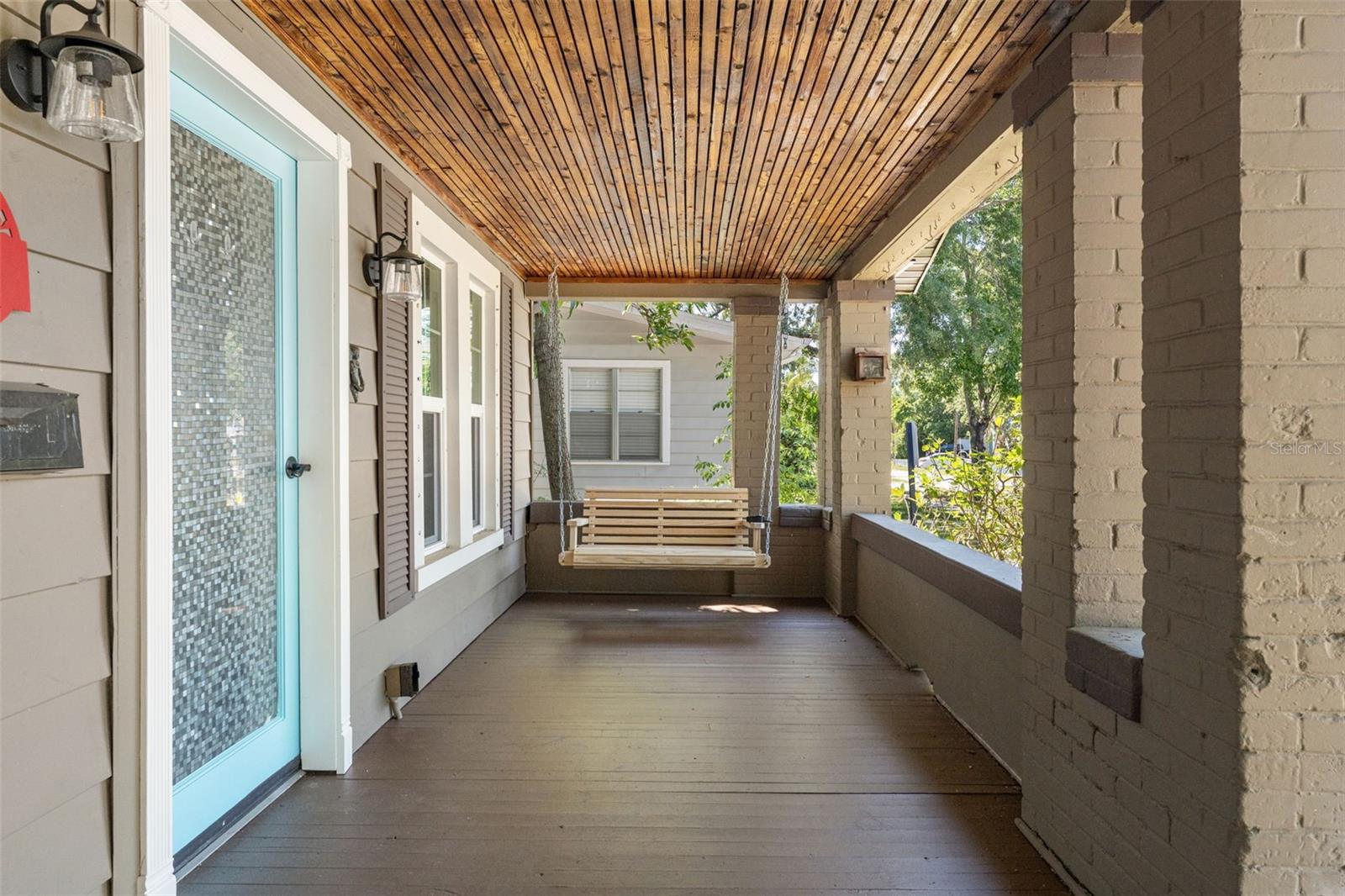 Image 3 of 54 For 407 Paris Street