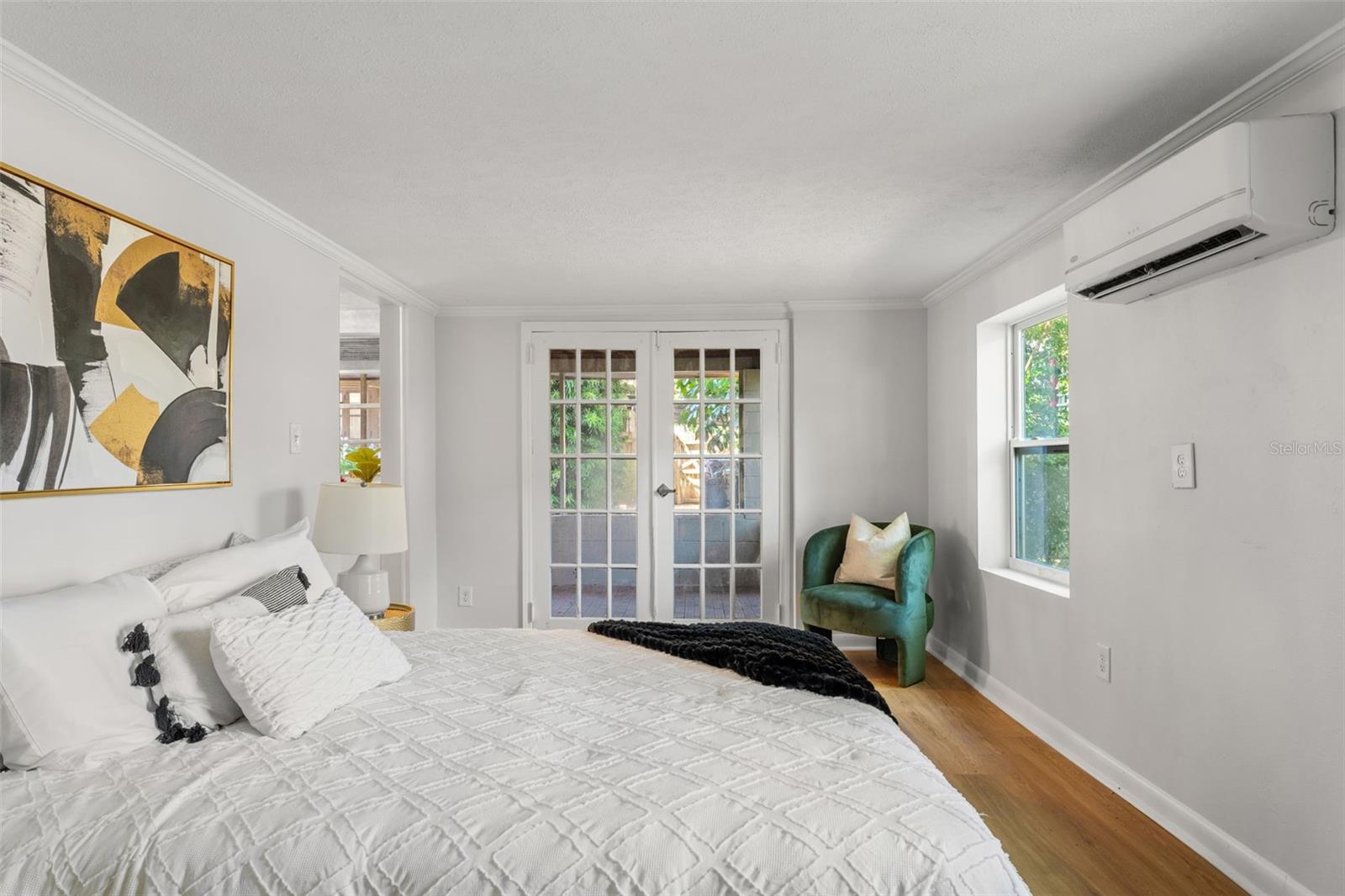 Image 38 of 54 For 407 Paris Street