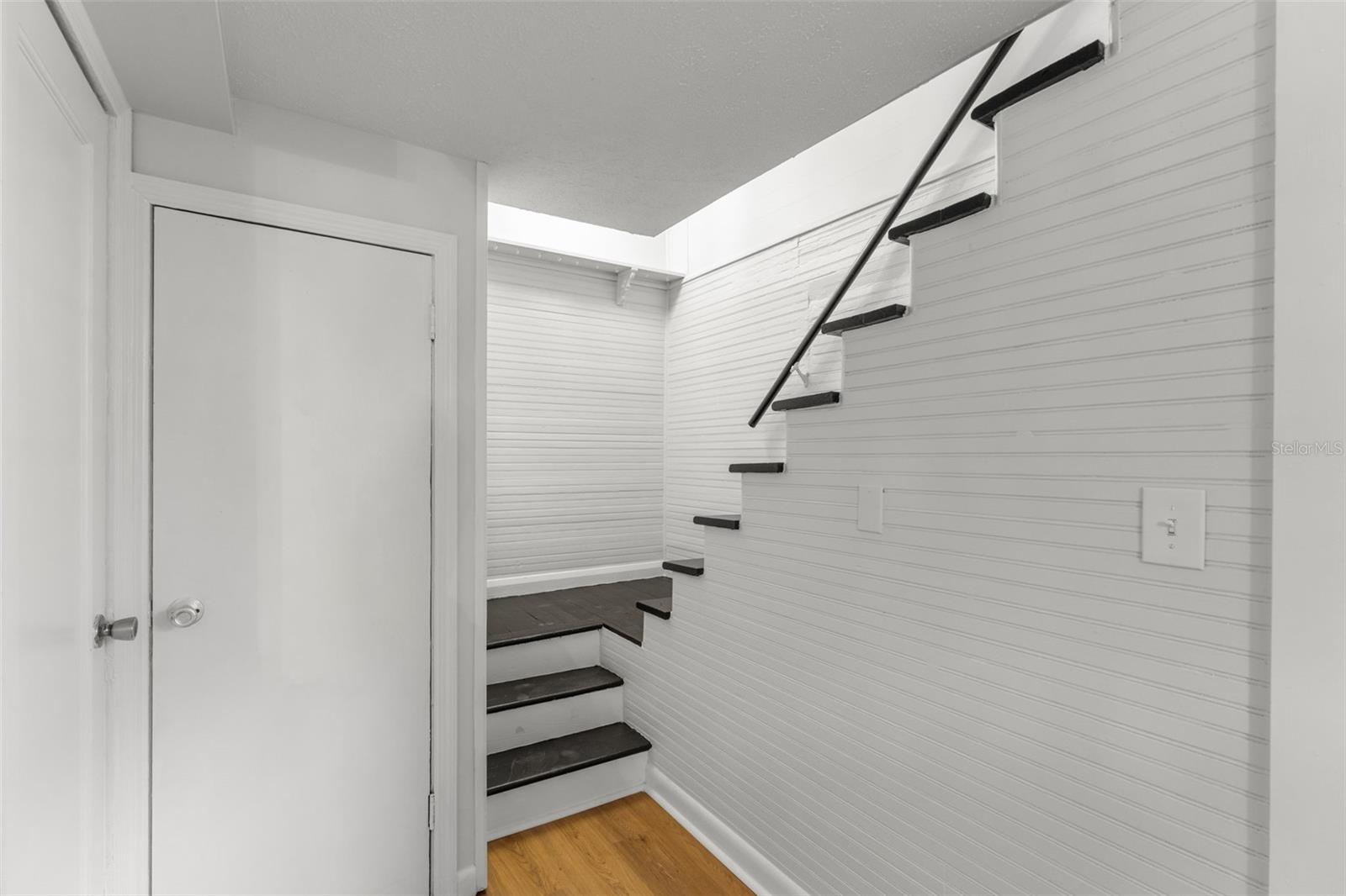 Image 42 of 54 For 407 Paris Street