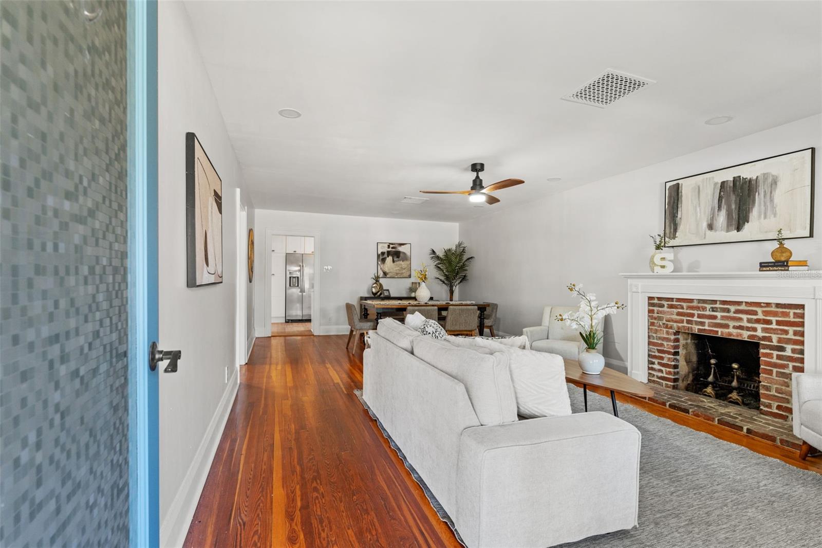 Image 5 of 54 For 407 Paris Street