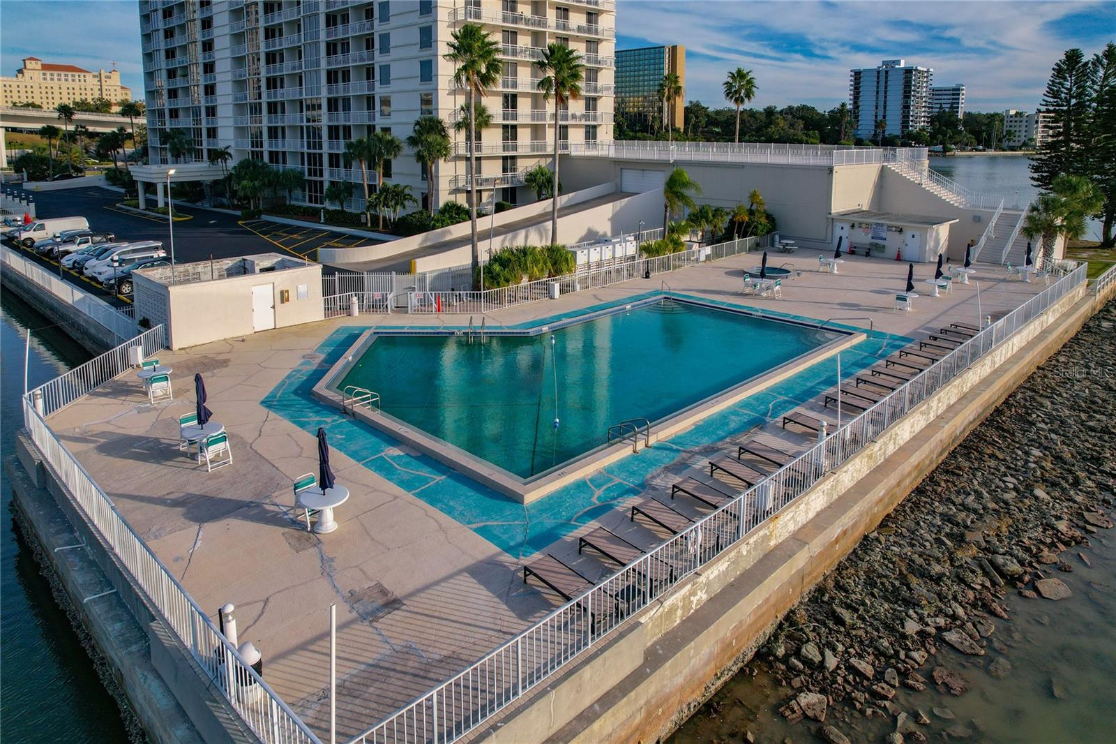 Image 14 of 74 For 100 Pierce Street 1202