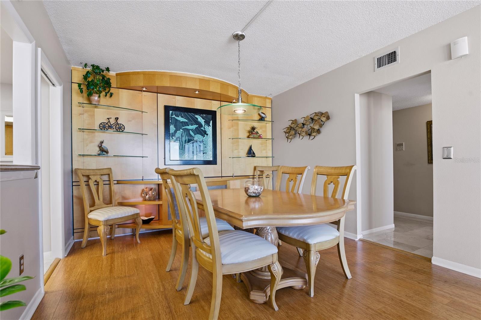 Image 29 of 74 For 100 Pierce Street 1202