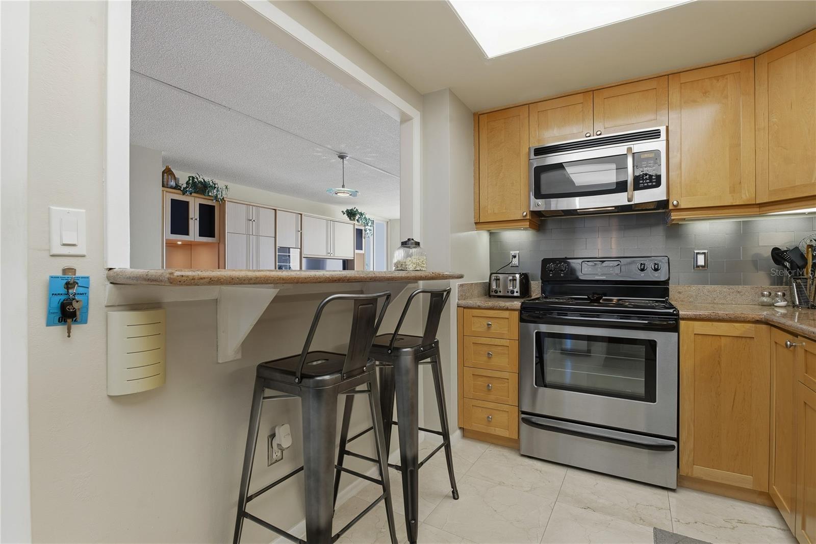 Image 33 of 74 For 100 Pierce Street 1202