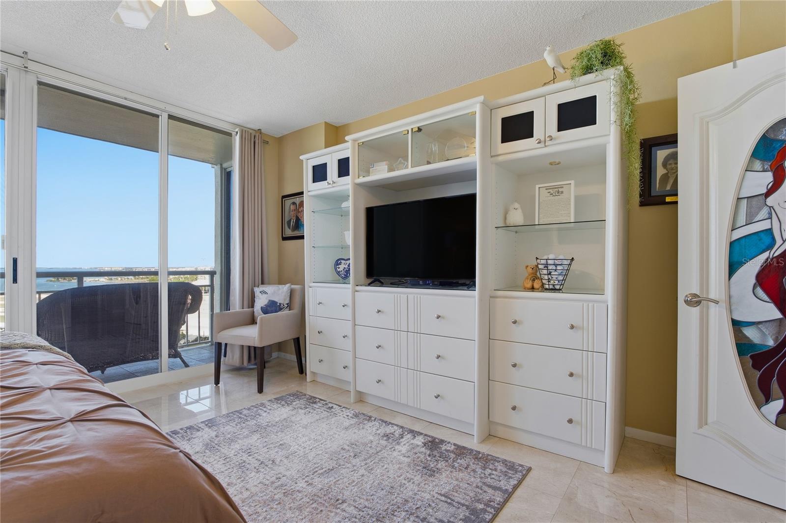 Image 46 of 74 For 100 Pierce Street 1202