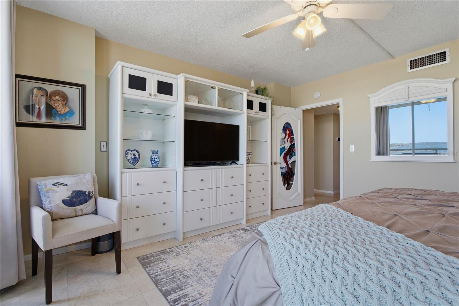 Image 48 of 74 For 100 Pierce Street 1202