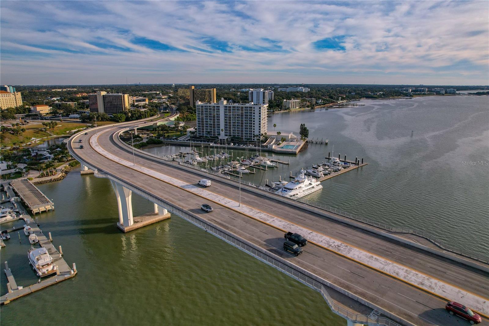 Image 6 of 74 For 100 Pierce Street 1202