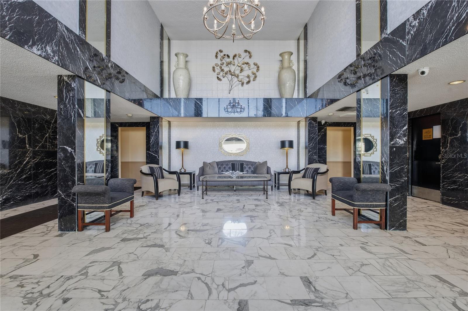 Image 64 of 74 For 100 Pierce Street 1202