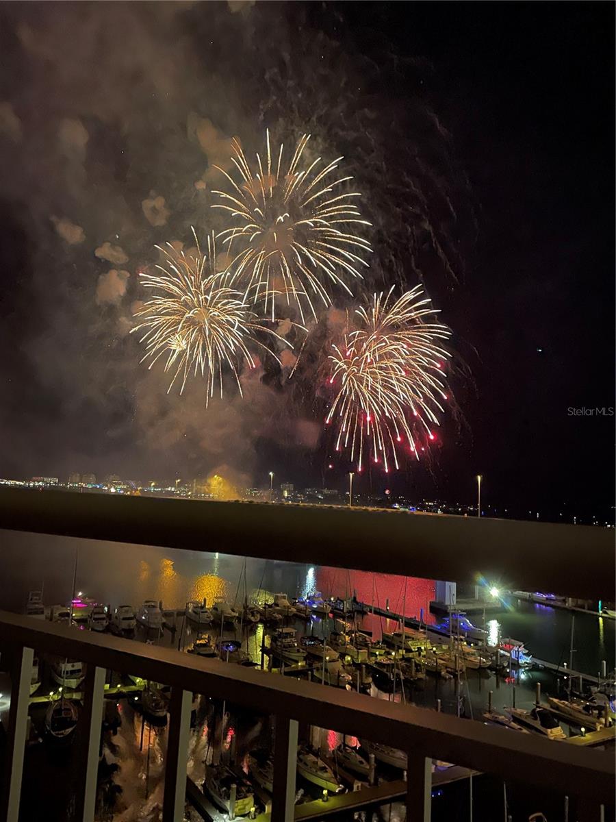 Image 71 of 74 For 100 Pierce Street 1202