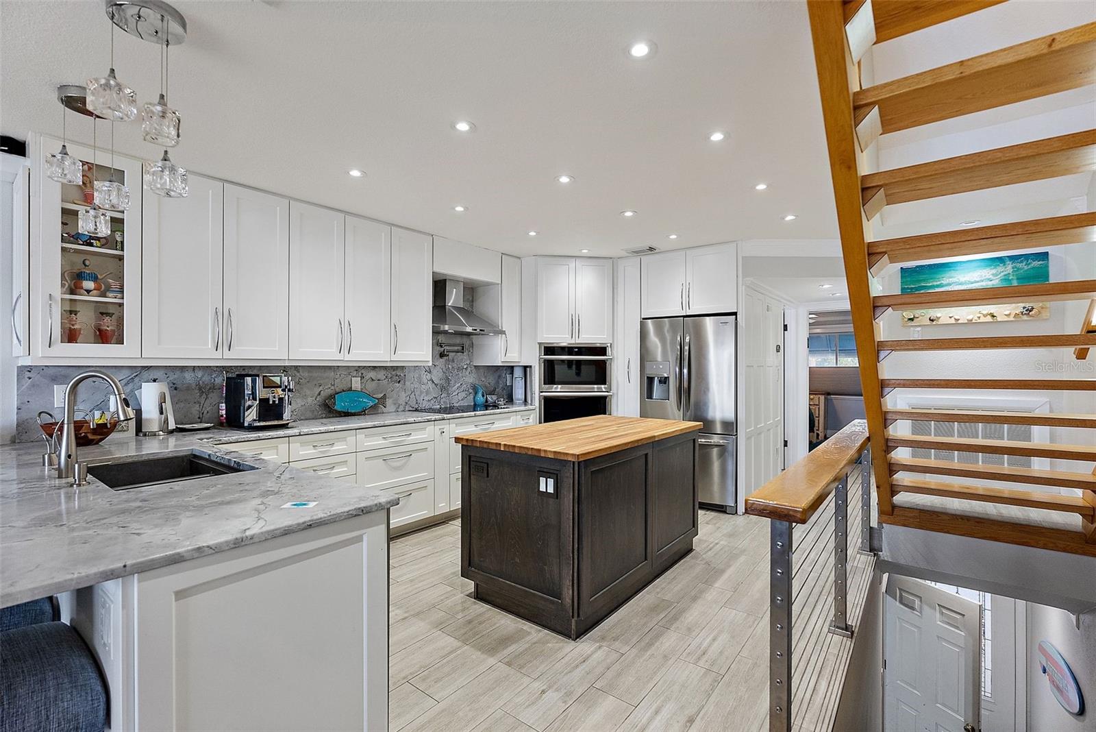 Image 16 of 42 For 380 Pinellas Bayway S.  E