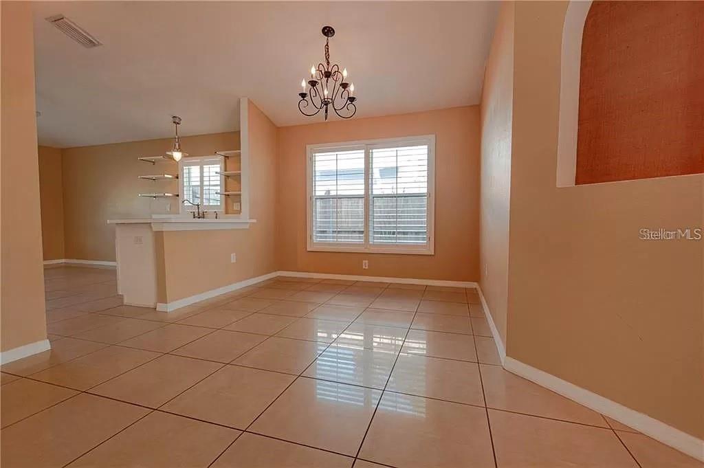 Image 10 of 41 For 3904 Ixora Court