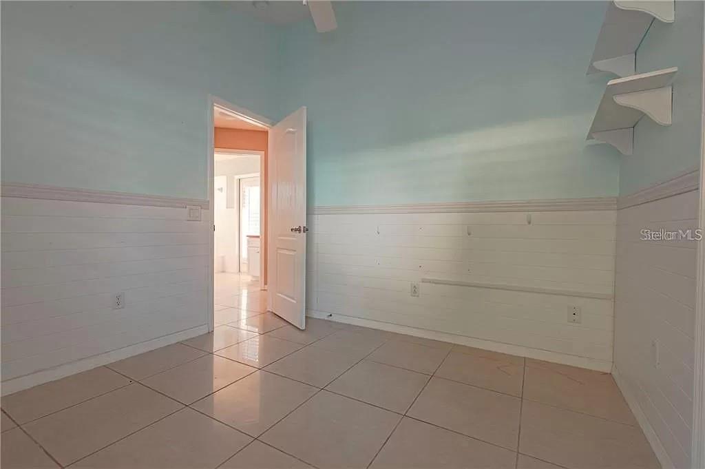 Image 24 of 41 For 3904 Ixora Court