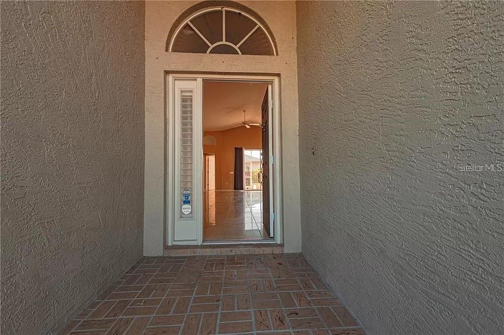 Image 7 of 41 For 3904 Ixora Court